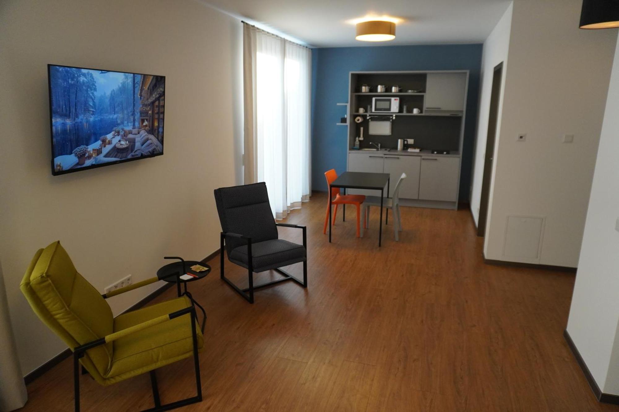 Fair N Square Hotel 24 Stunden Self-Check In Дармщат Екстериор снимка