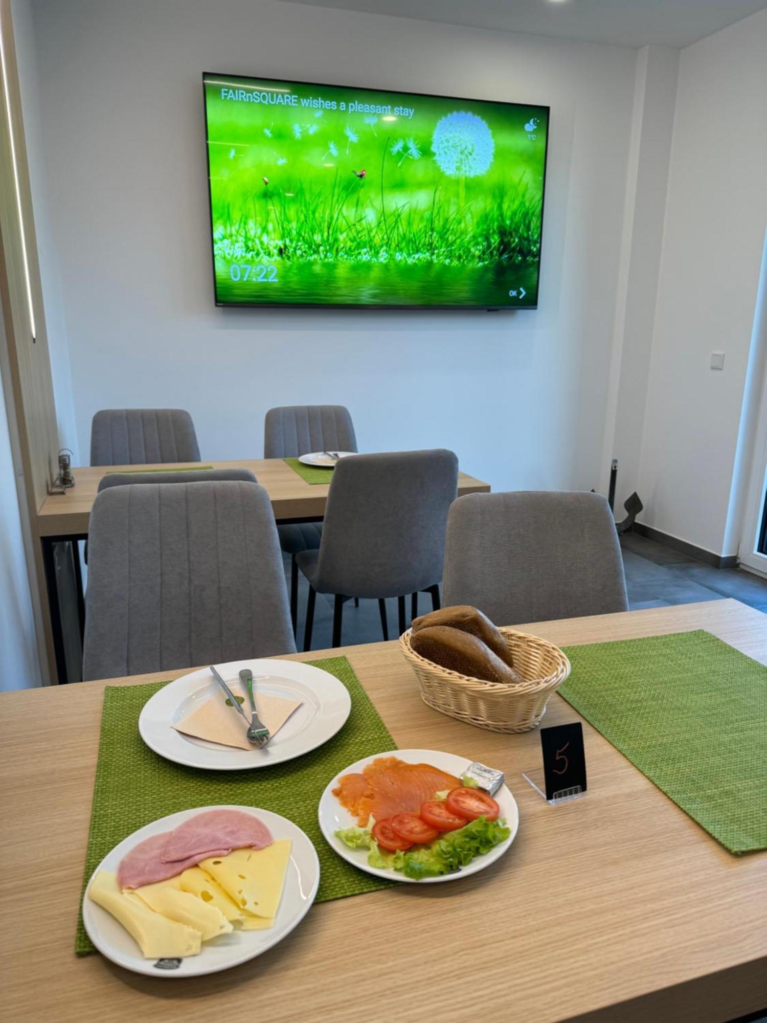 Fair N Square Hotel 24 Stunden Self-Check In Дармщат Екстериор снимка