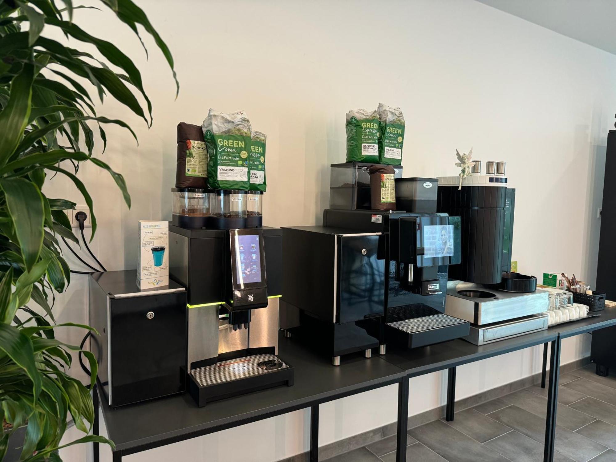 Fair N Square Hotel 24 Stunden Self-Check In Дармщат Екстериор снимка
