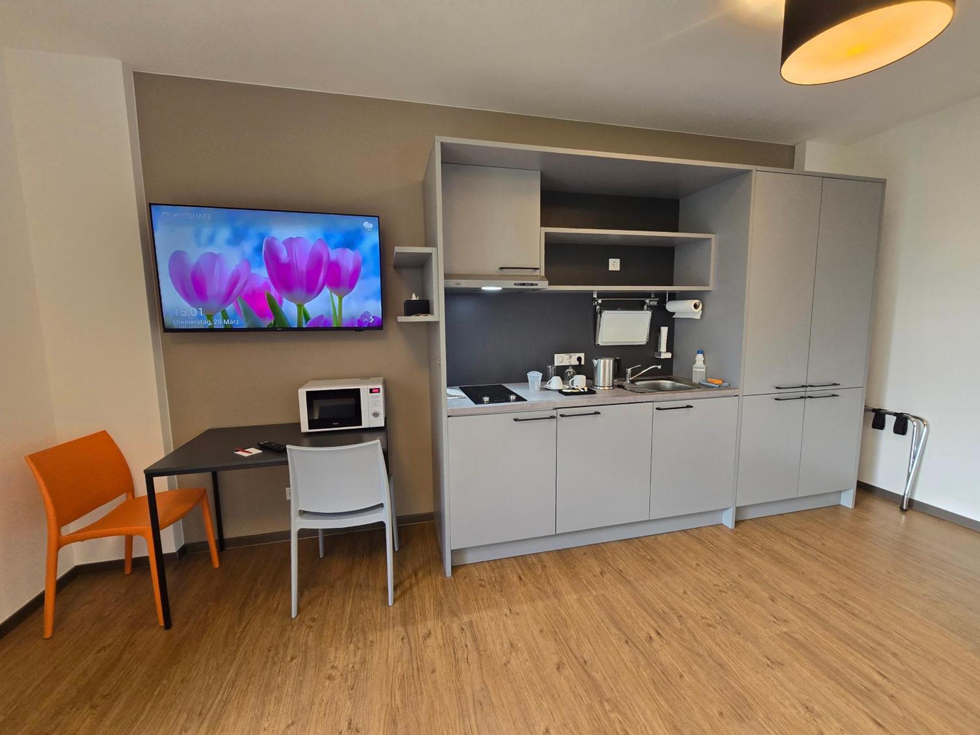 Fair N Square Hotel 24 Stunden Self-Check In Дармщат Стая снимка